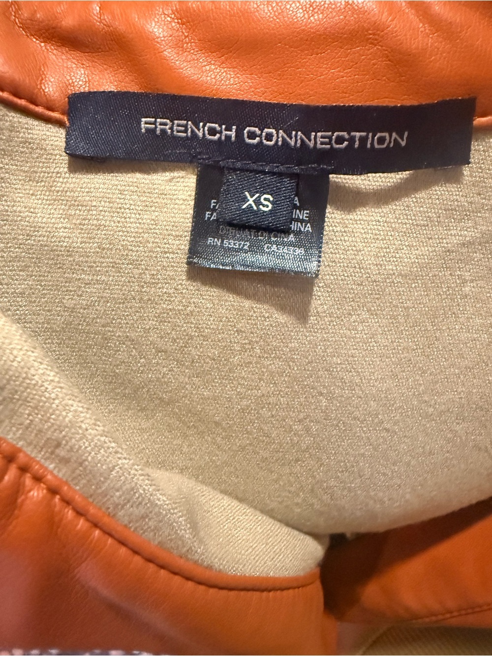 French Connection Crolenda Faux Leather Collar Popover Glazed Ginger Top XS - Picture 4 of 5